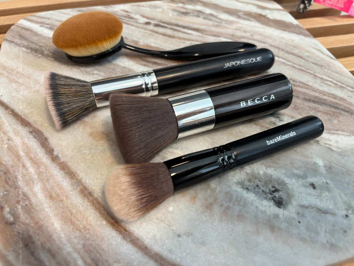 4 Makeup Brushes