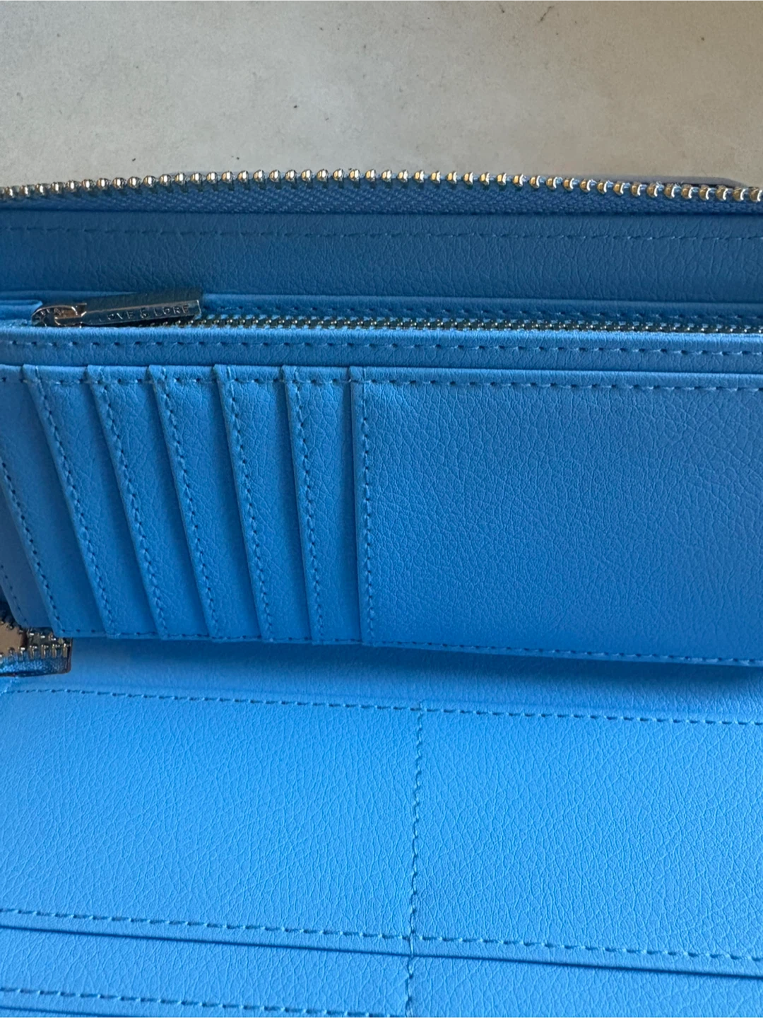 Brand New Love & Lore Continental Zipper Wallet – Cream & Blue - photo 3