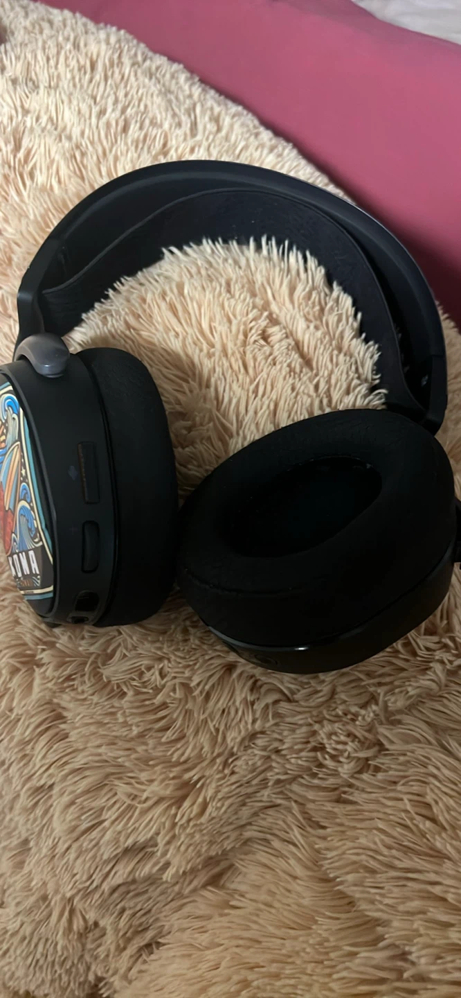 SteelSeries Arctis Pro Wireless Headset and Transmitter - photo 2