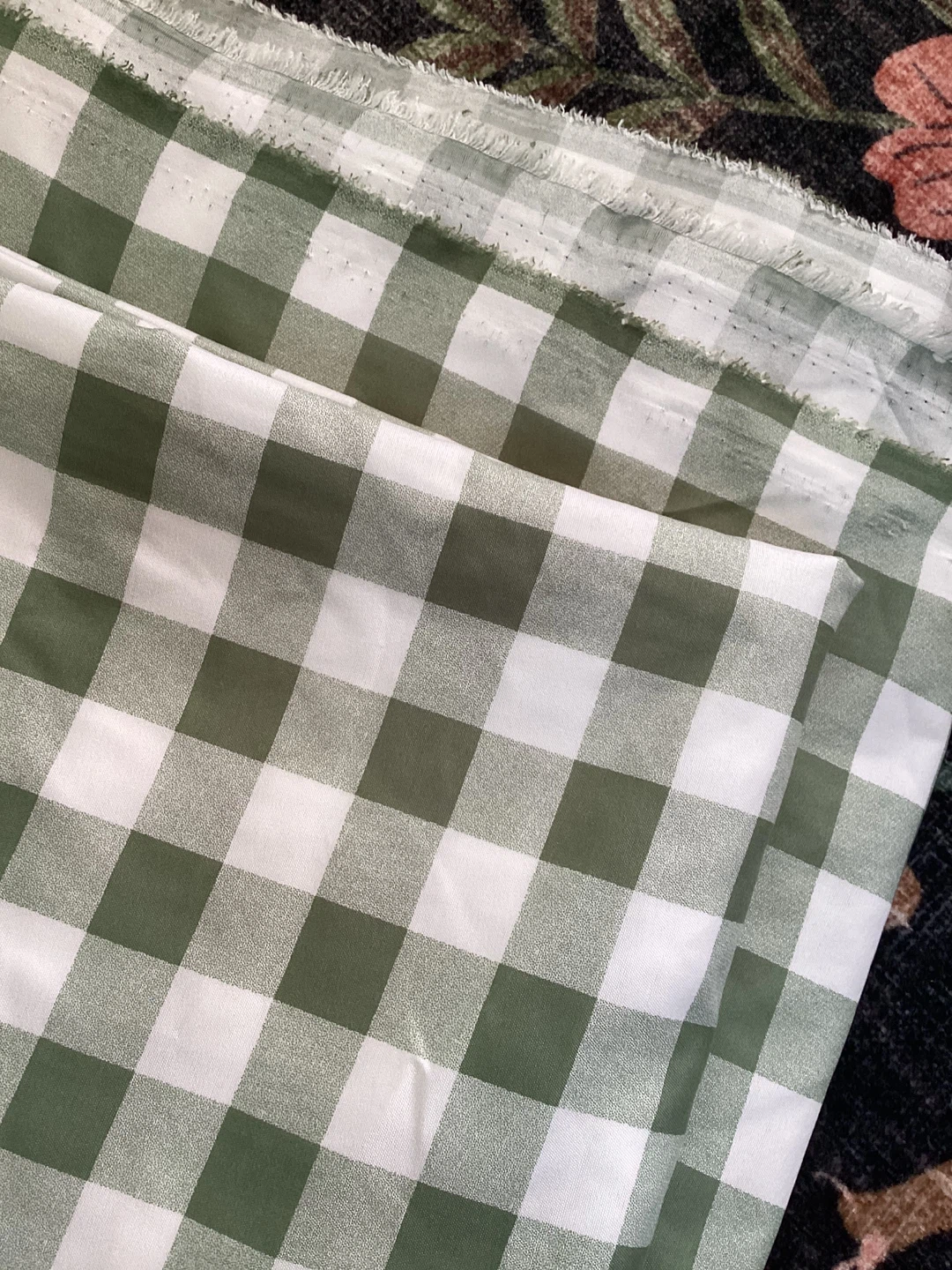 Green and White Gingham Fabric (Trade) - photo 2