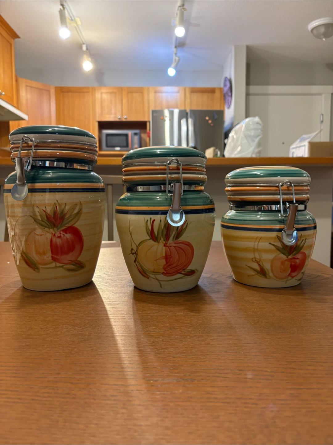 Set of 3 Ceramic Canisters - photo 3