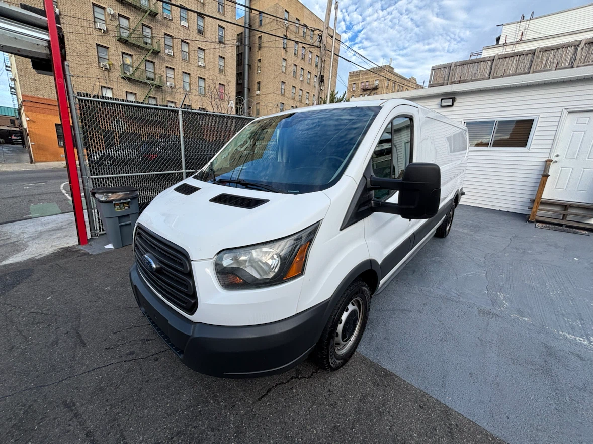 Ford Transit Cargo Van XL Low Roof 2016 - photo 4