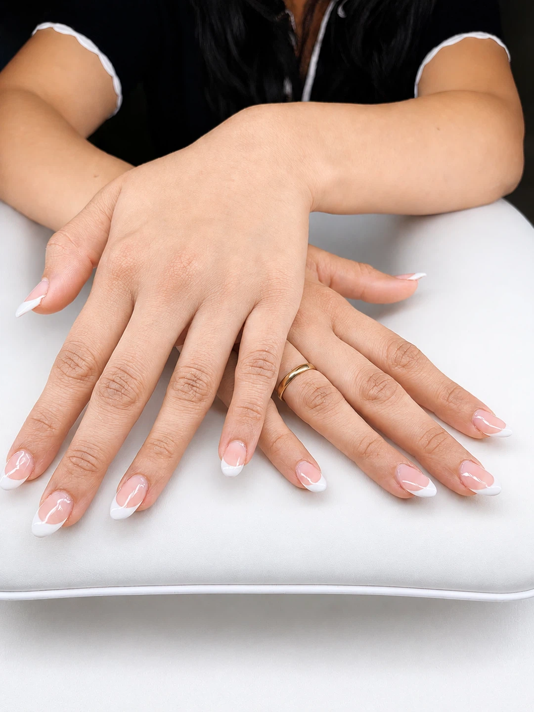 Affordable gel extensions - photo 3
