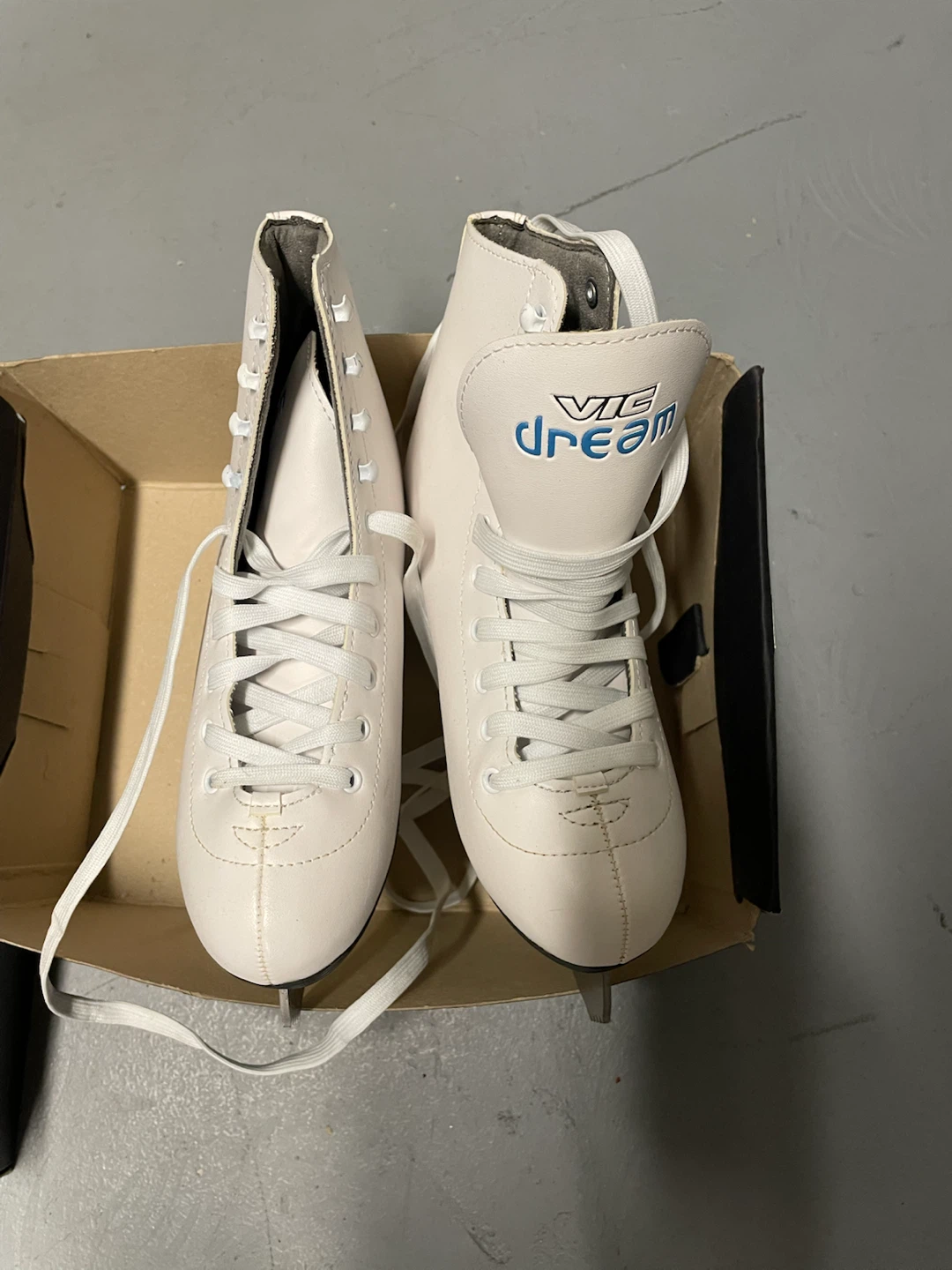 Vic Dream Figure Skates White US 8 - photo 3