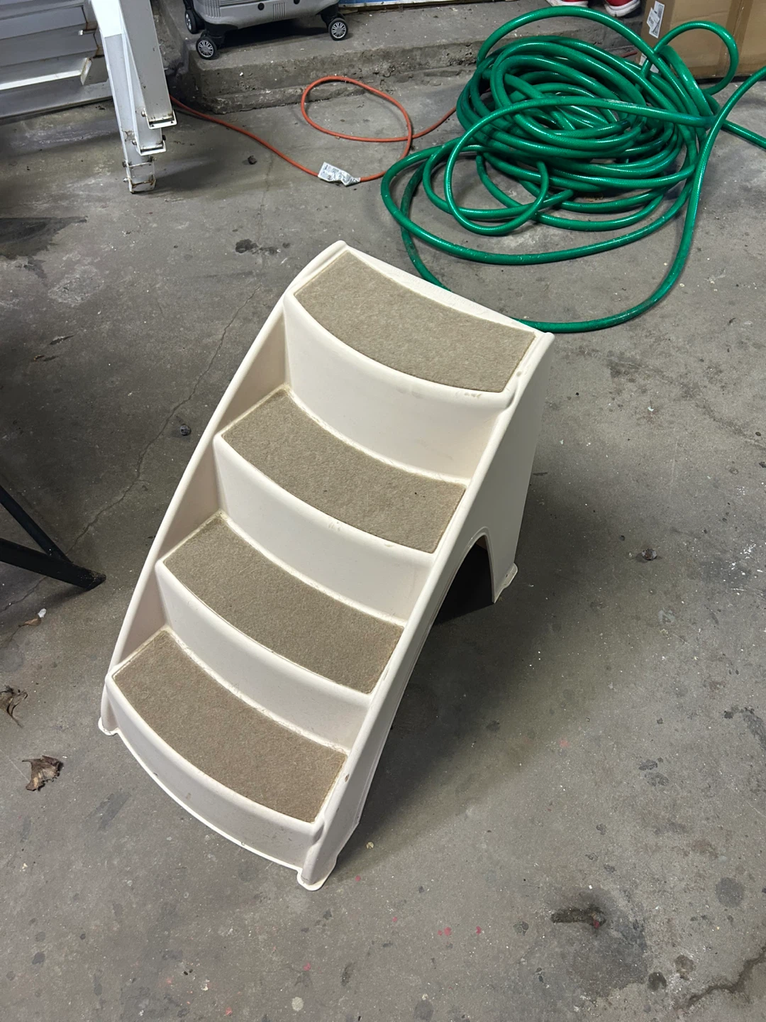 Pet Stairs 4-Step Cream Colored
