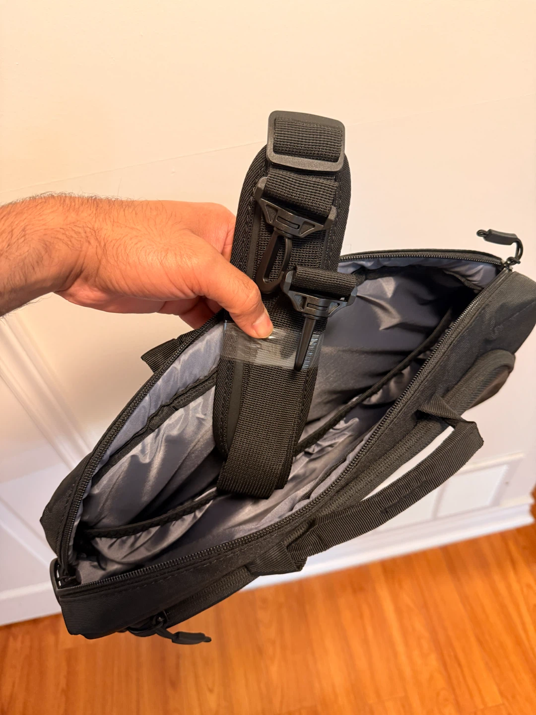 Bag, Steering lock, Allen Wrench set key and Pillows