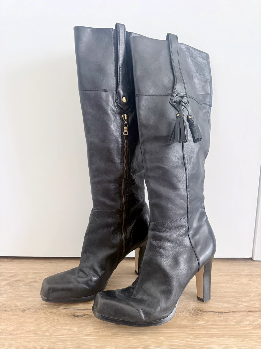 Nine West Black Leather Knee High Heeled Boots Size 9.5M