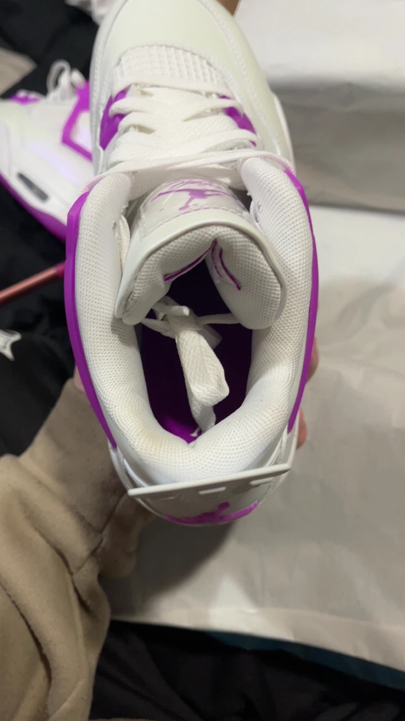 Air Jordan 4 Retro GS – White/Hyper Violet - photo 2