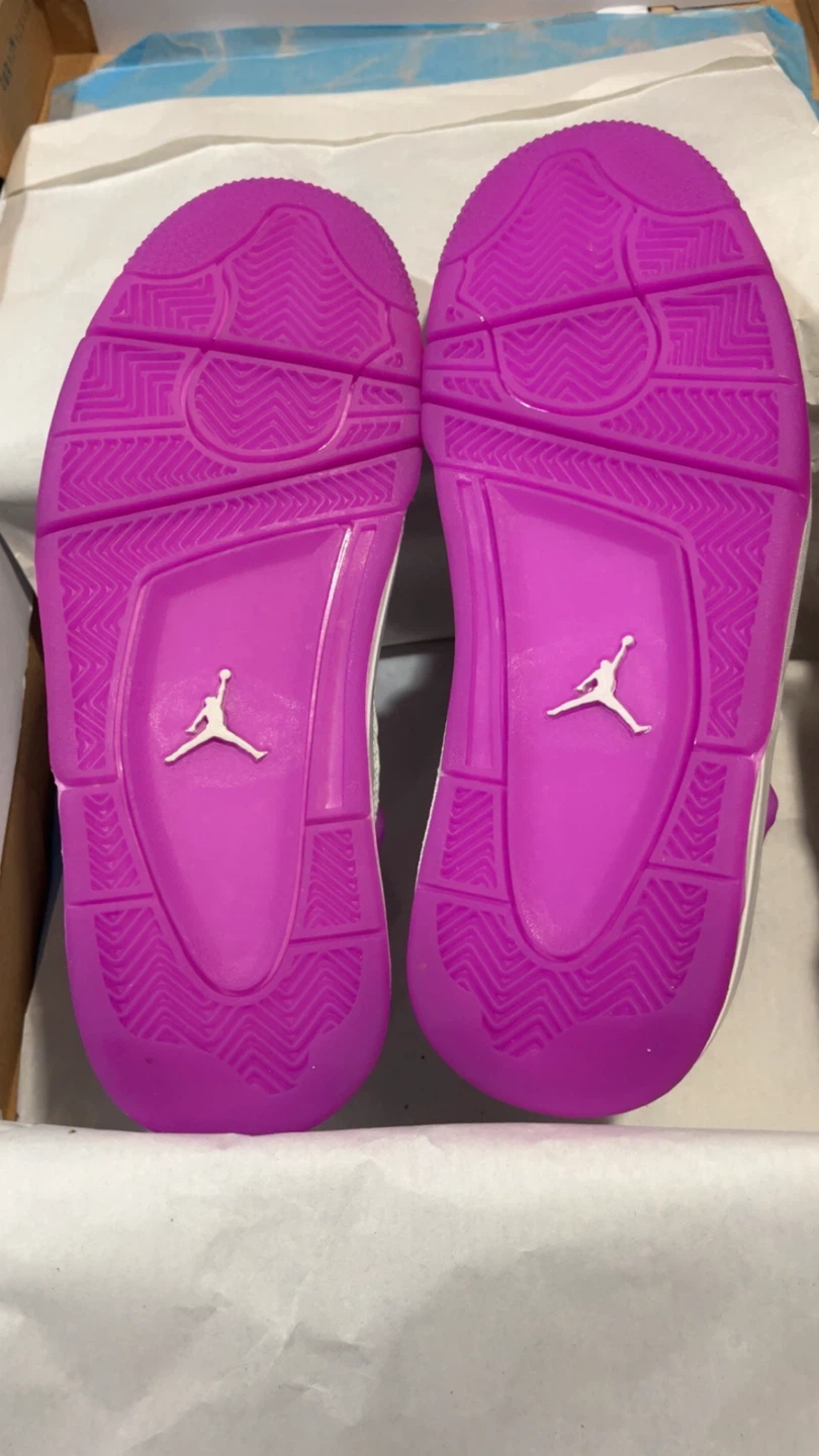 Air Jordan 4 Retro GS – White/Hyper Violet - photo 3