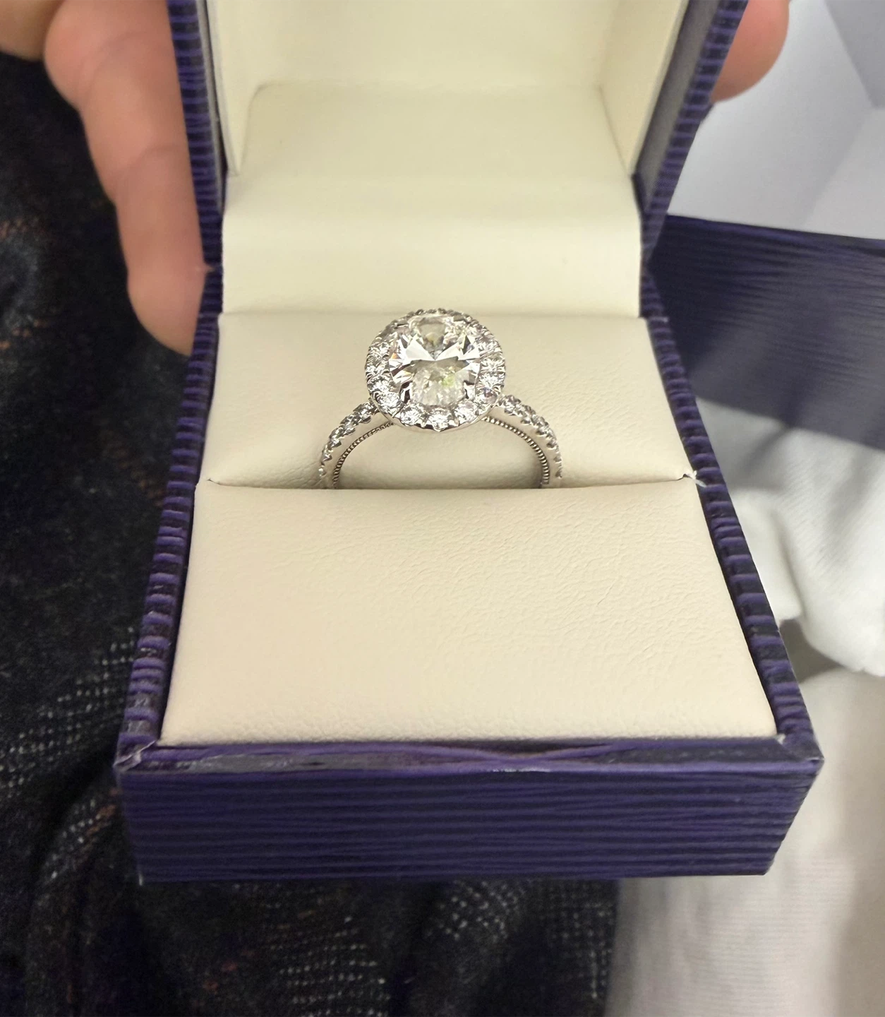 Brand new lab grown engagement  ring - photo 2