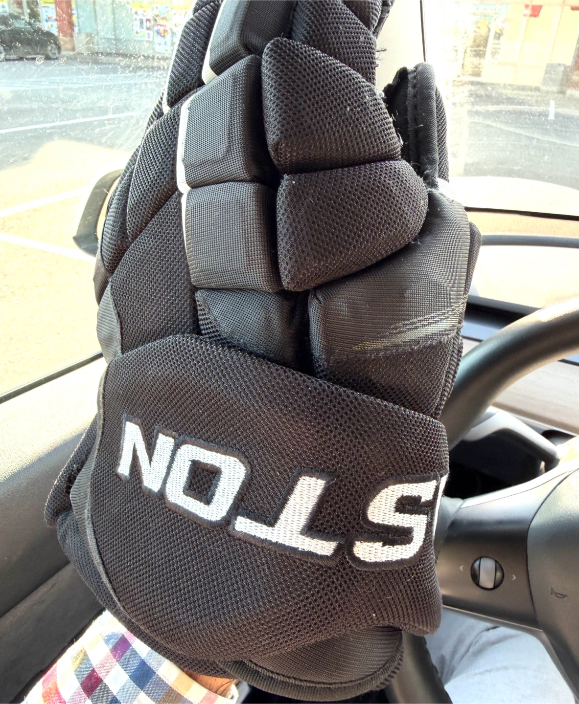 Easton Synergy 80 Hockey Gloves (size 14) - photo 2