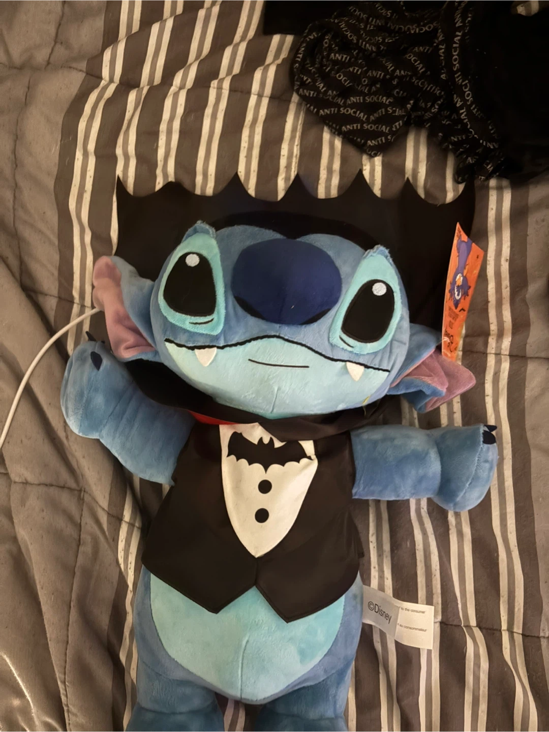 Disney Vampire Stitch Plush - photo 2