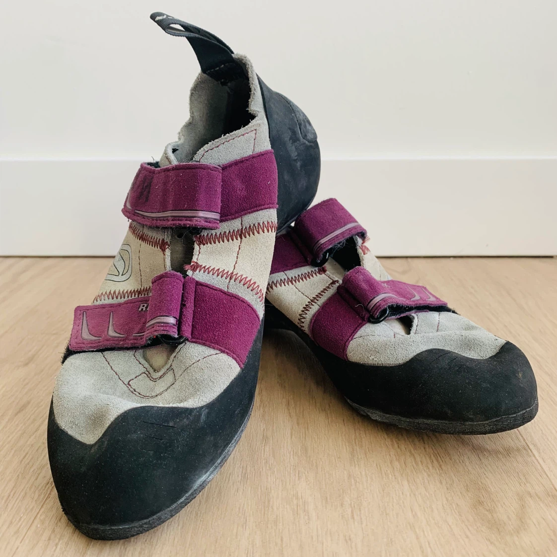 Scarpa Reflex Men’s Climbing Shoes (size USA 6.5 / EUR 39)