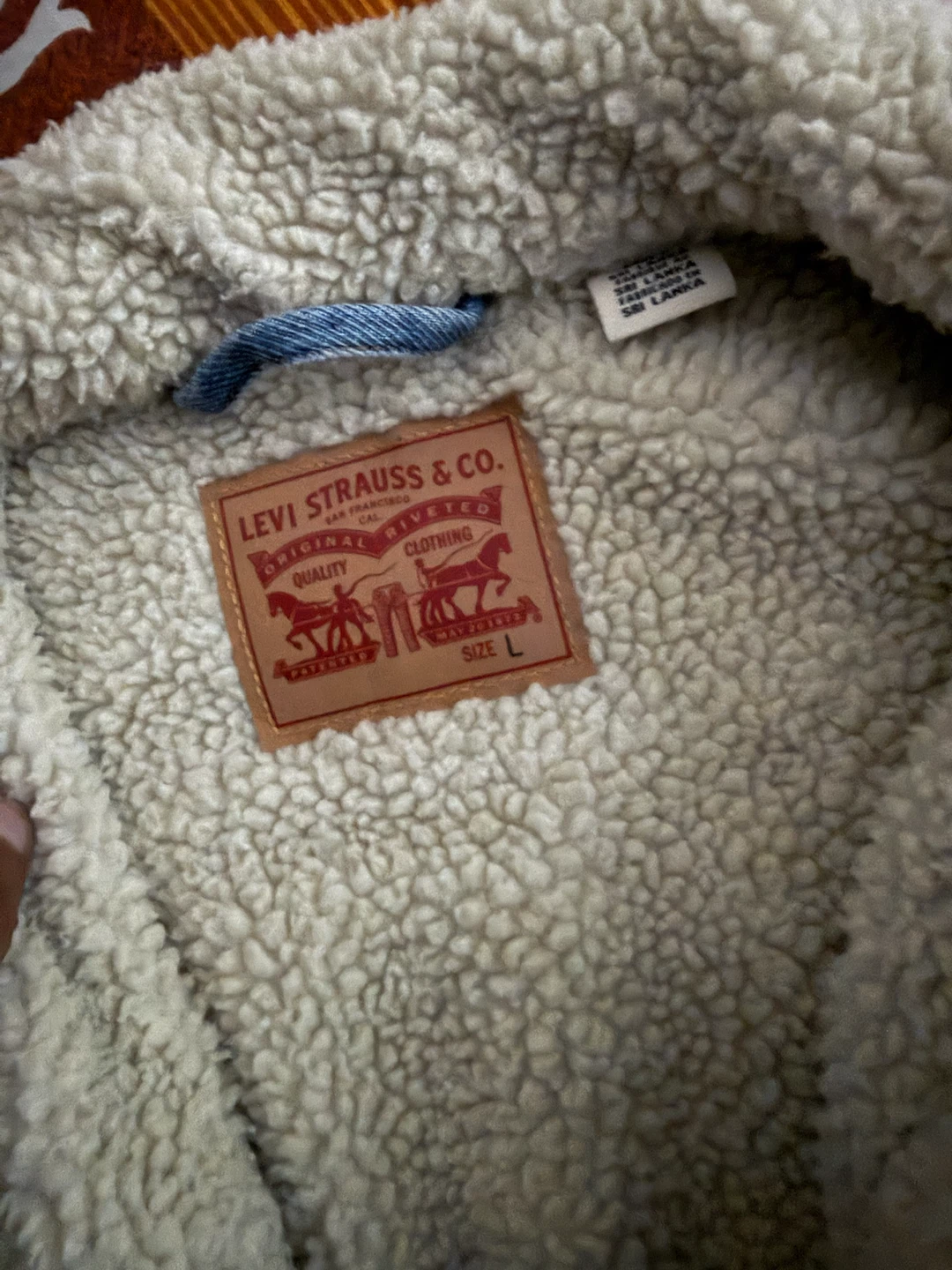 Levi Strauss & Co. sherpa-lined jacket. - photo 3