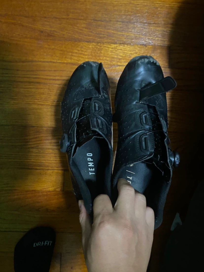 Cairbull Cycling Helmet and Tempo Cycling Shoes - photo 3