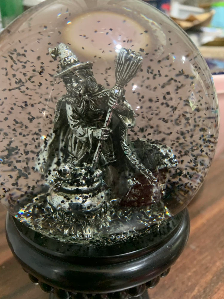 Witch and Cauldron Halloween Snow Globe - photo 2