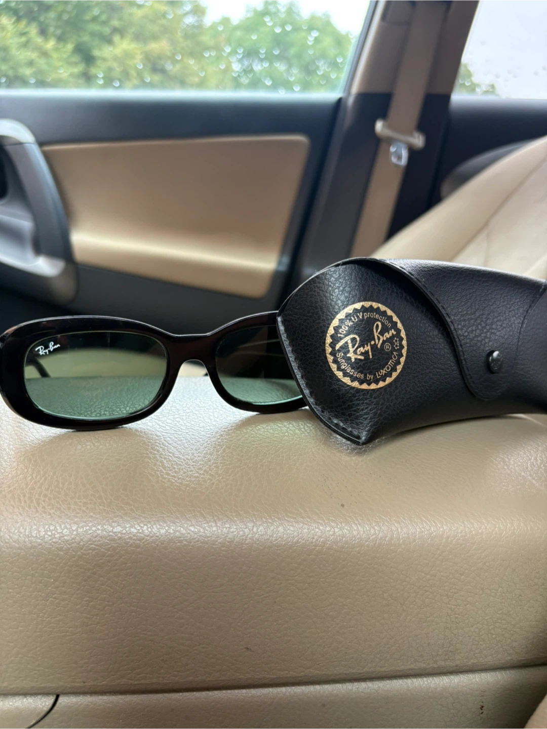 Ray-Ban Black Sunglasses - photo 2