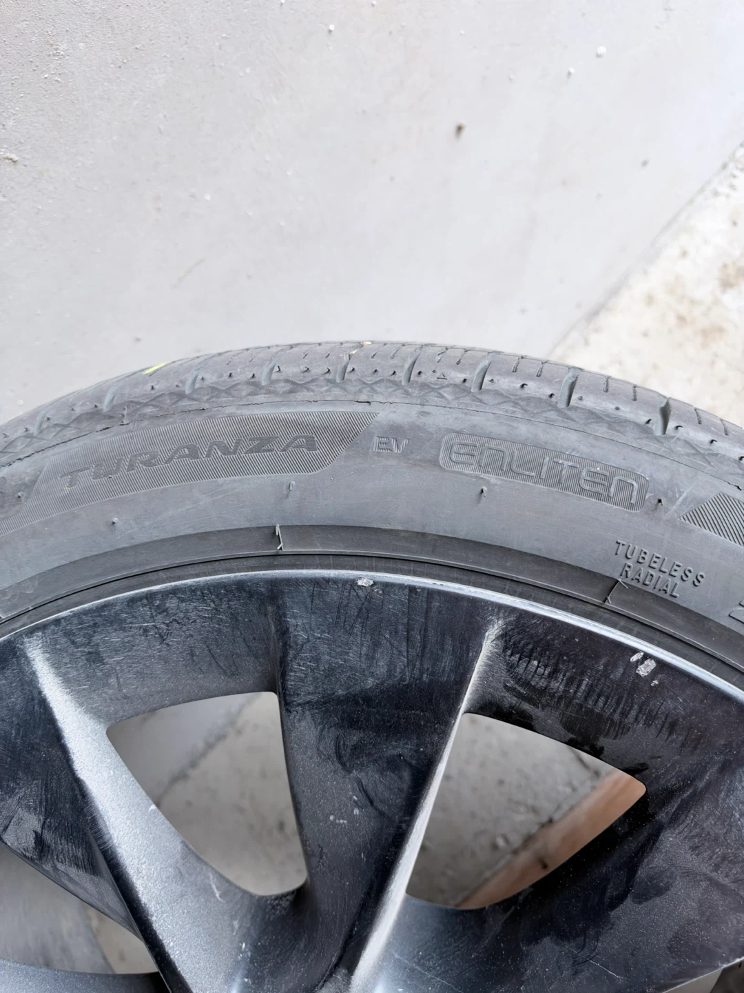 4x Tesla Induction Wheels with all season tires 255/40R20 - photo 5