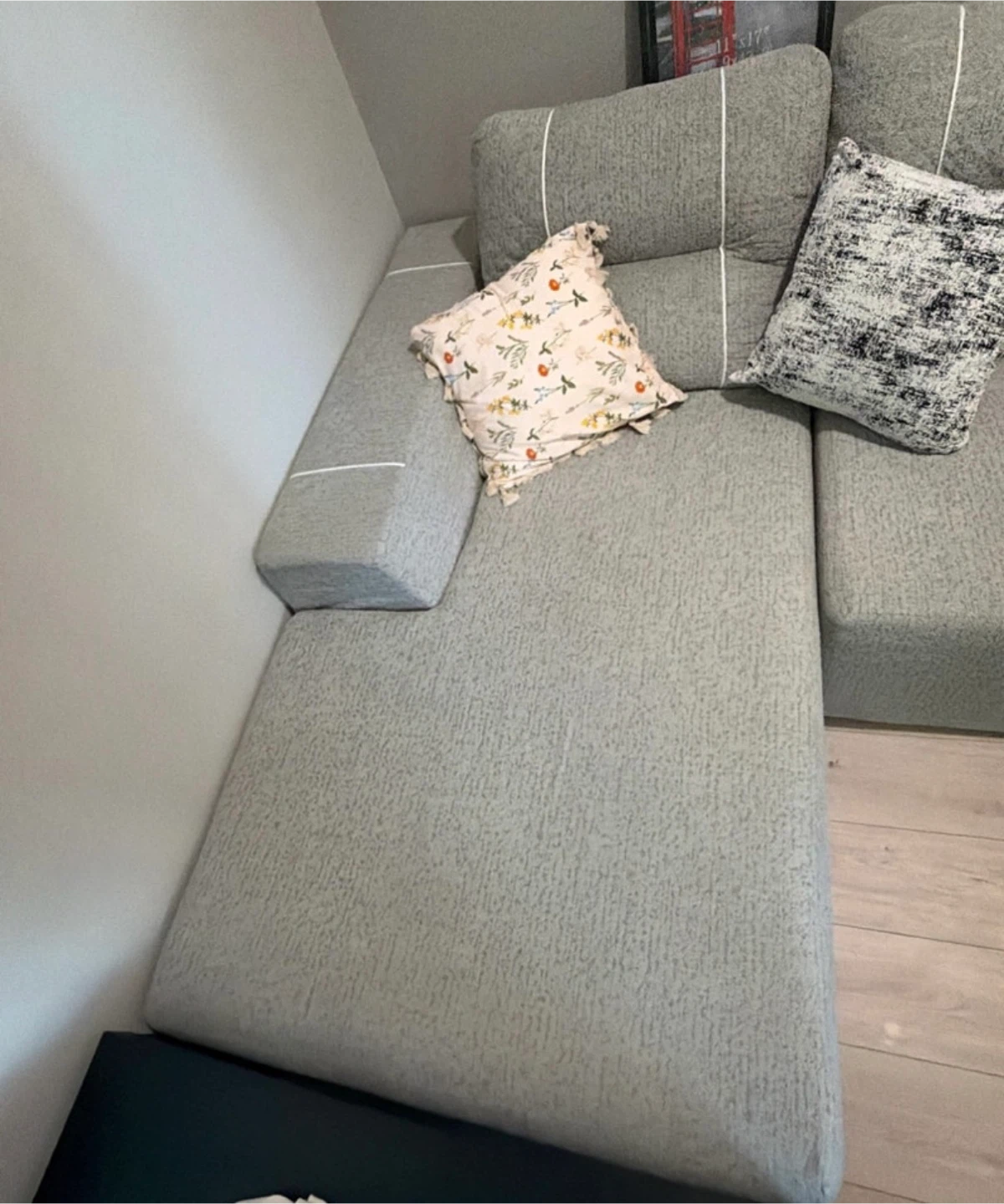 Modern Light Grey Sectional Sofa - photo 2