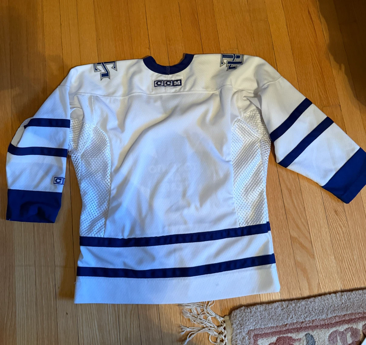 Toronto Maple Leafs CCM Jersey - photo 2
