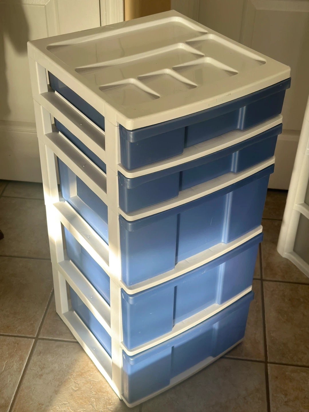 5 drawers plastic storage or 6 drawers - photo 2