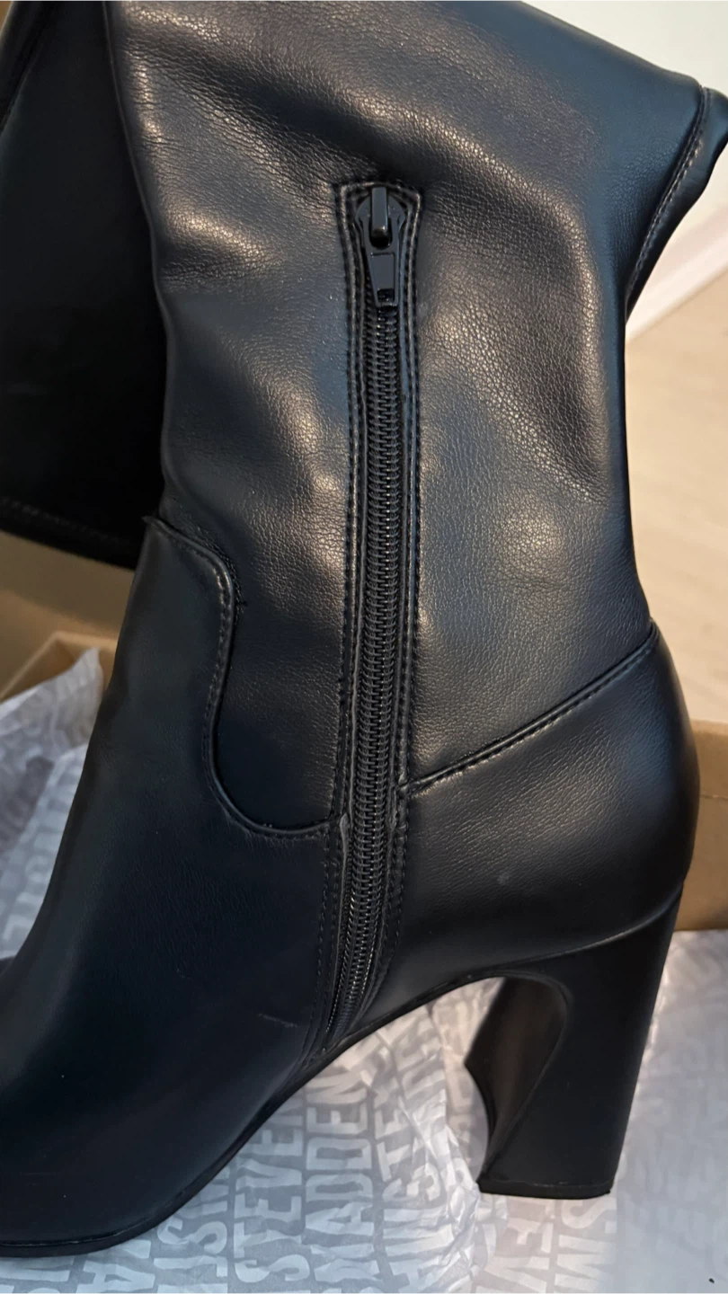 Steven Madden Black Knee-High Boots - photo 3