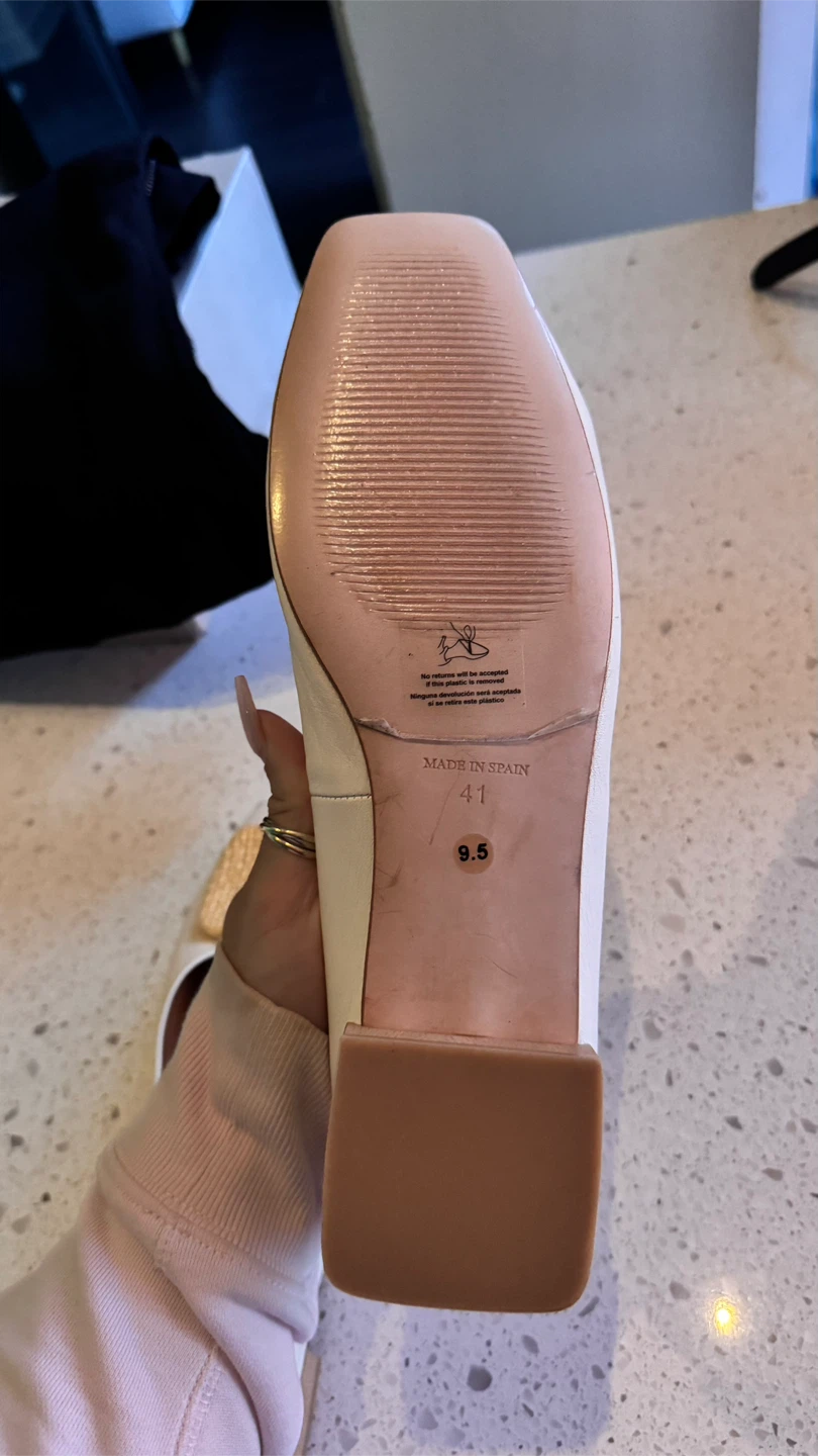 NEW! Angel Alarcón White Leather Flats Size 9.5 - photo 4