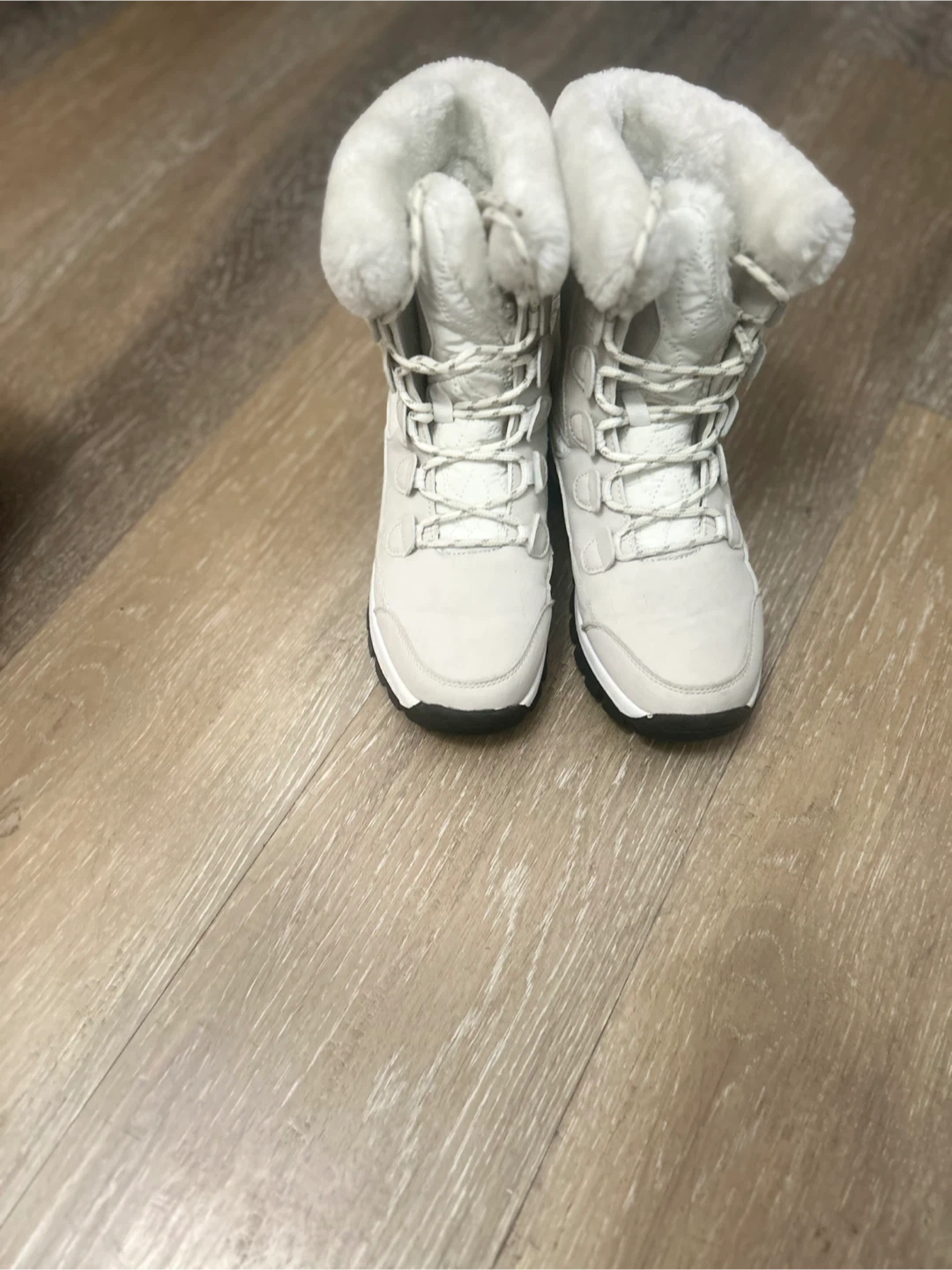 White Winter Boots with Faux Fur