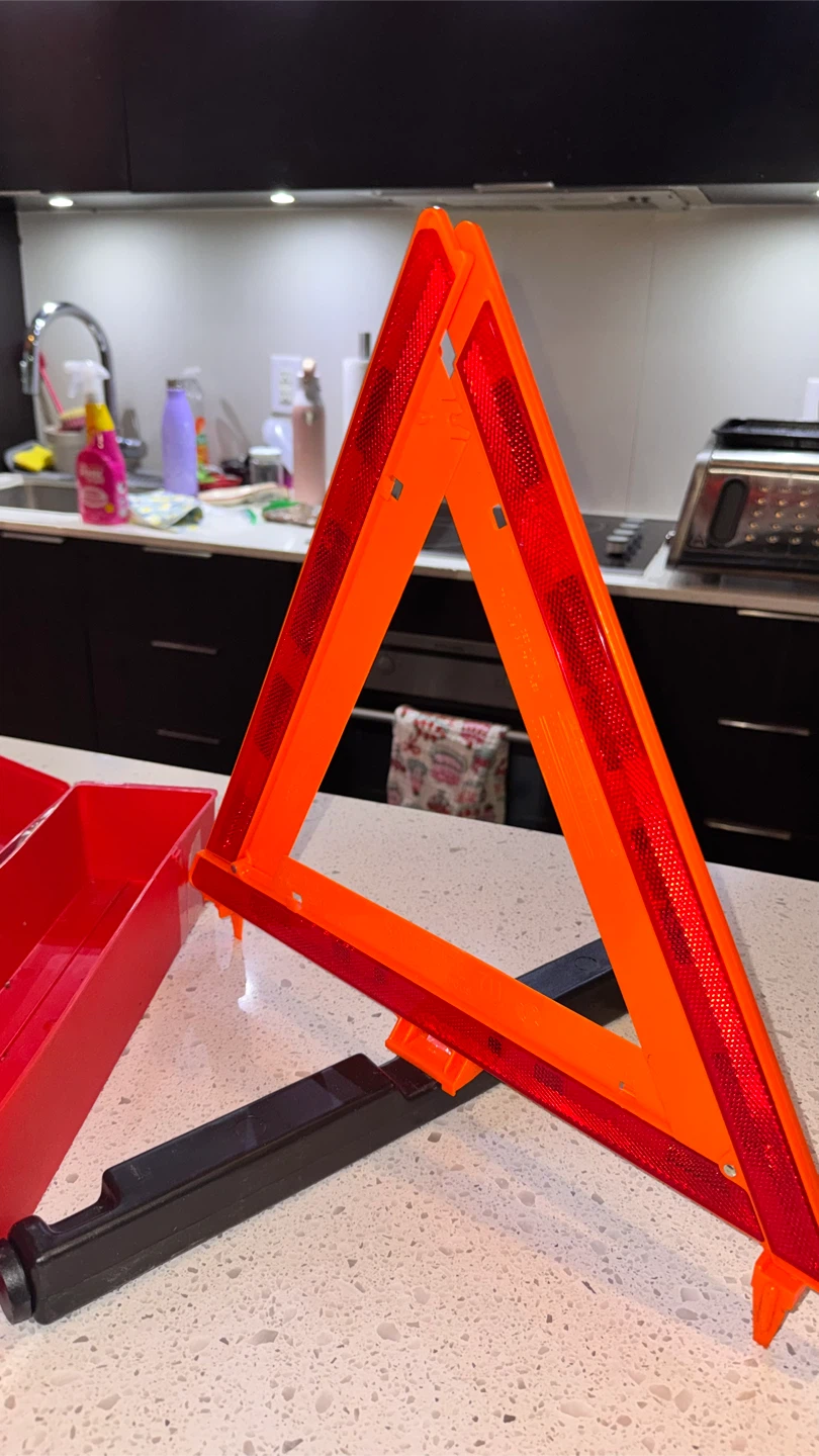 Emergency Road Safety Reflector Triangle - photo 2