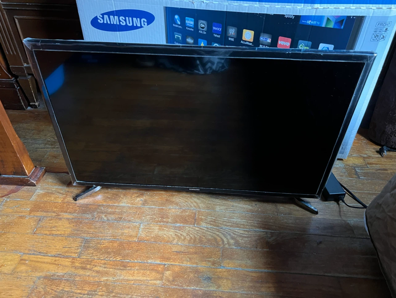 Samsung 32-inch Smart TV Series 5 - photo 2