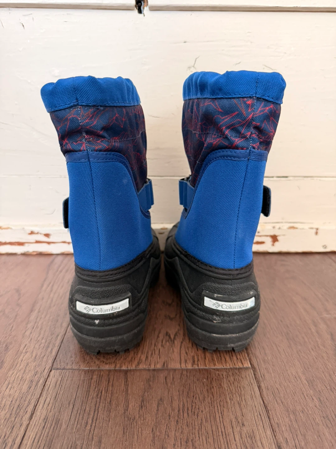 Like New Columbia Kids Waterproof Winter Boots (Size 12) - photo 3