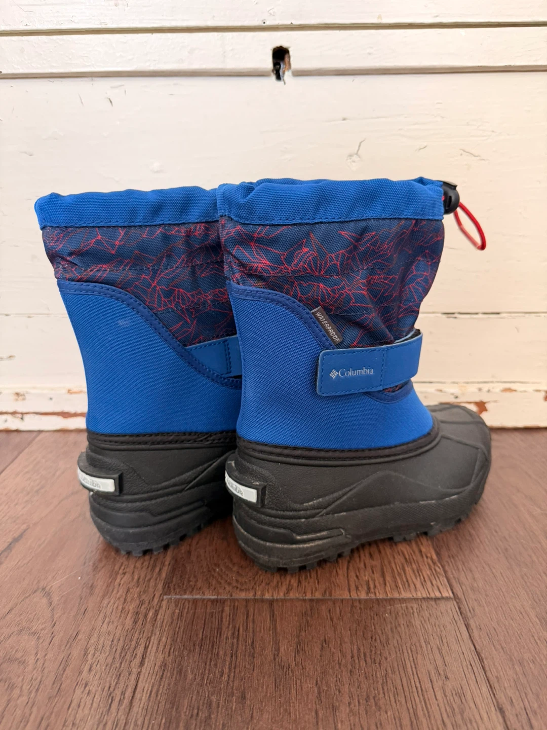 Like New Columbia Kids Waterproof Winter Boots (Size 12) - photo 4