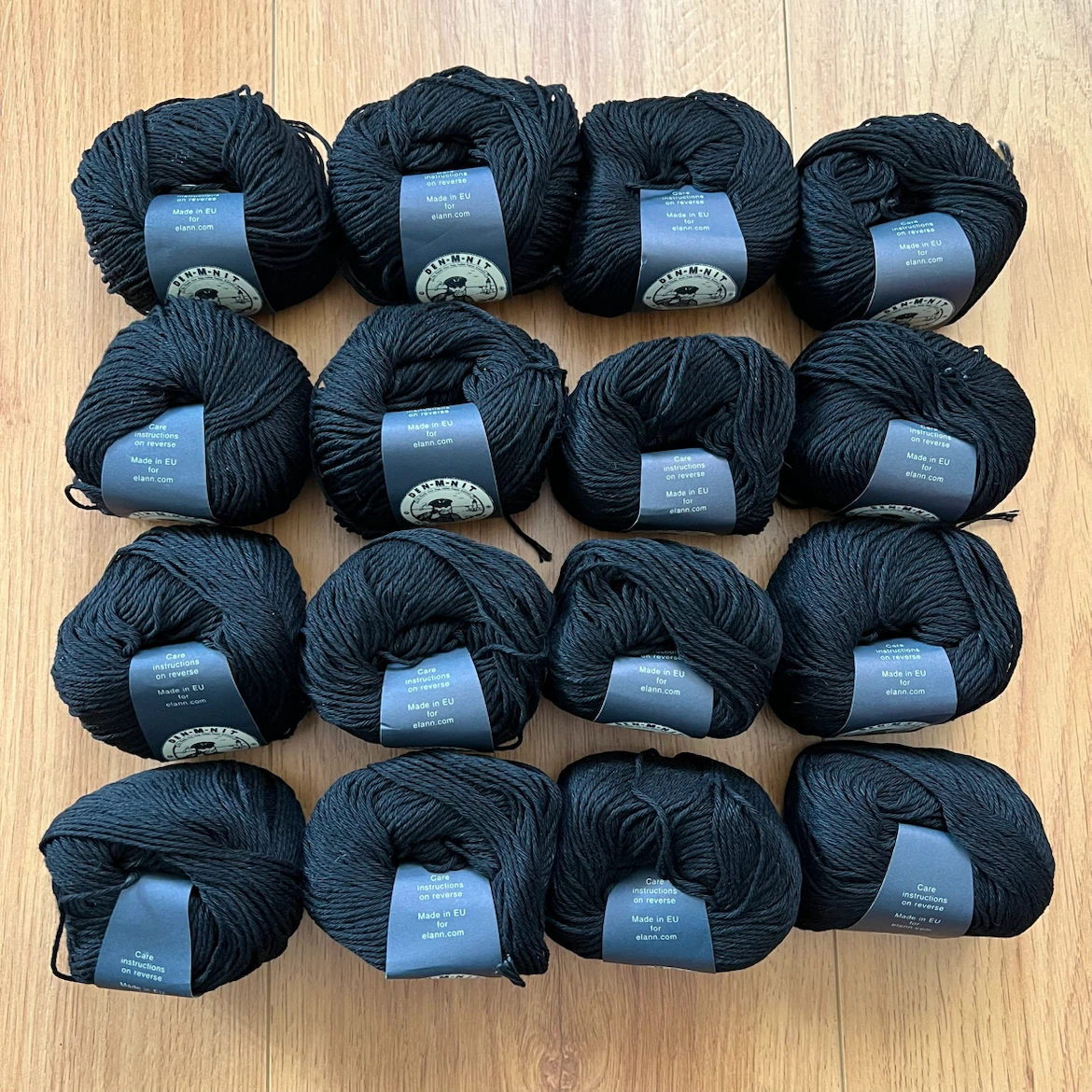 16 Skeins Den-M-Nit Pure Indigo Cotton Yarn - Black