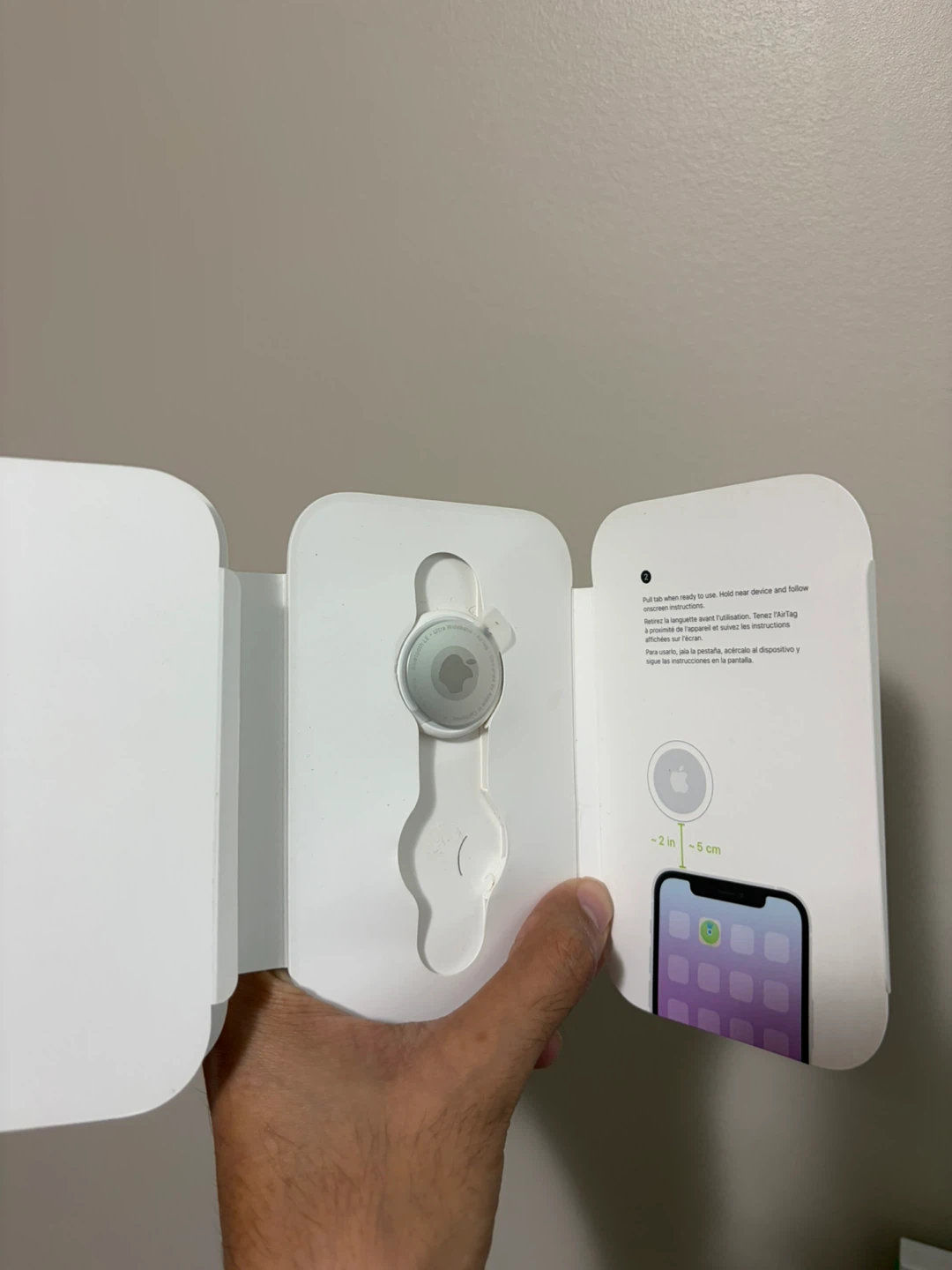 Apple AirTag un used