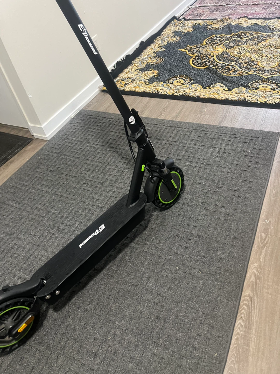 E-Thousand Electric Scooter - photo 5