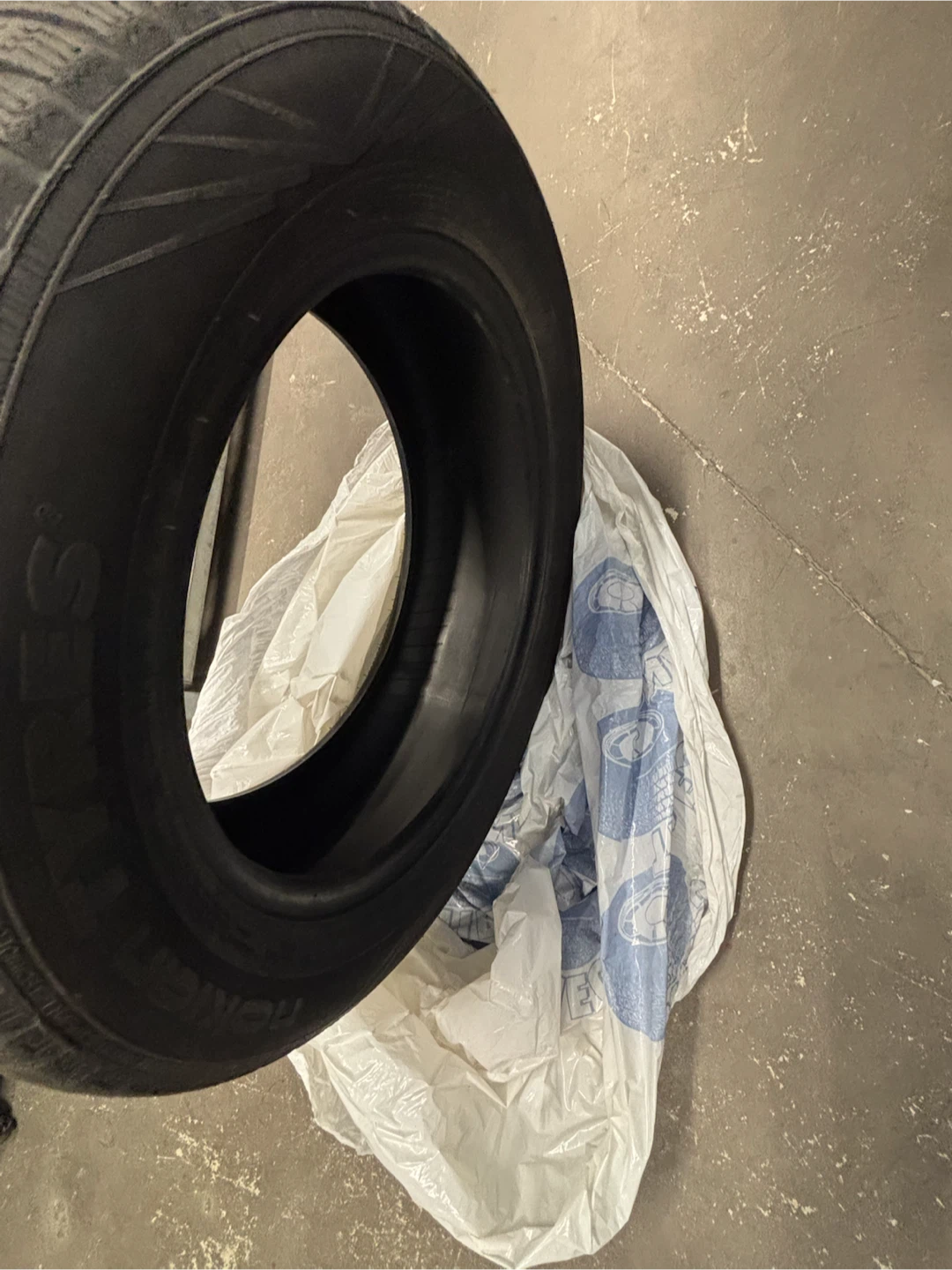 Nokian Winter Tire 205/55 R16 - photo 2