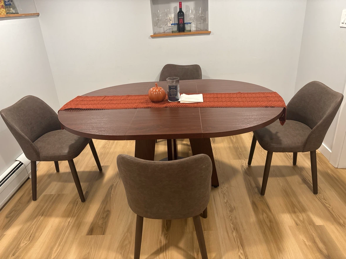Oval Dining Table and 4 Chairs