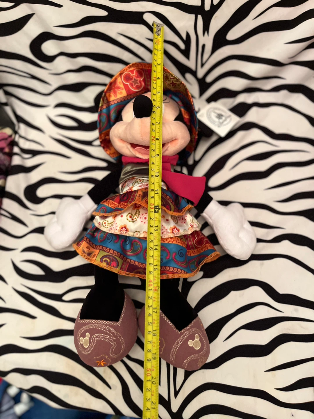 🩷 Disney Parks Bohemian Minnie Mouse Plush Doll 🩷 - photo 5