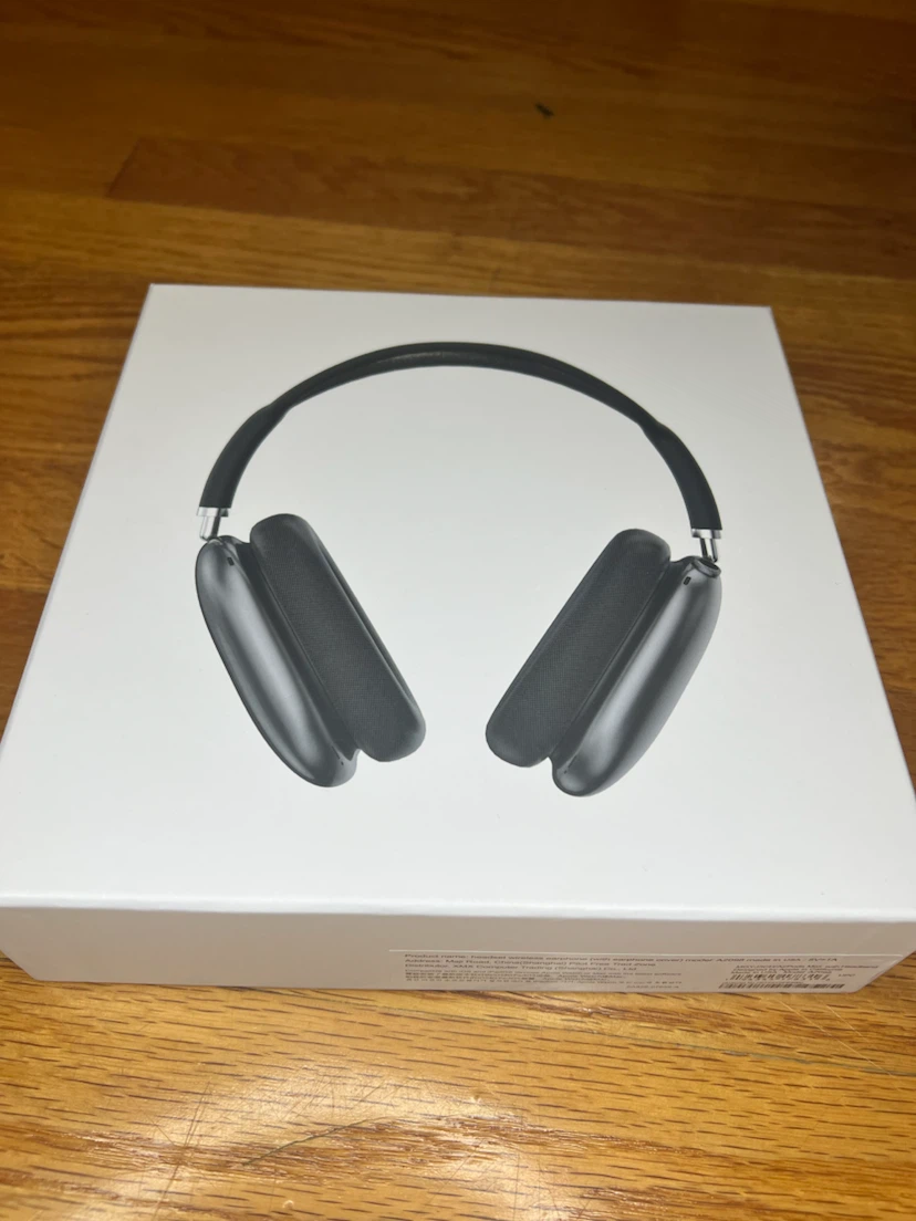 AirPods Max 1st gen with (ANC)