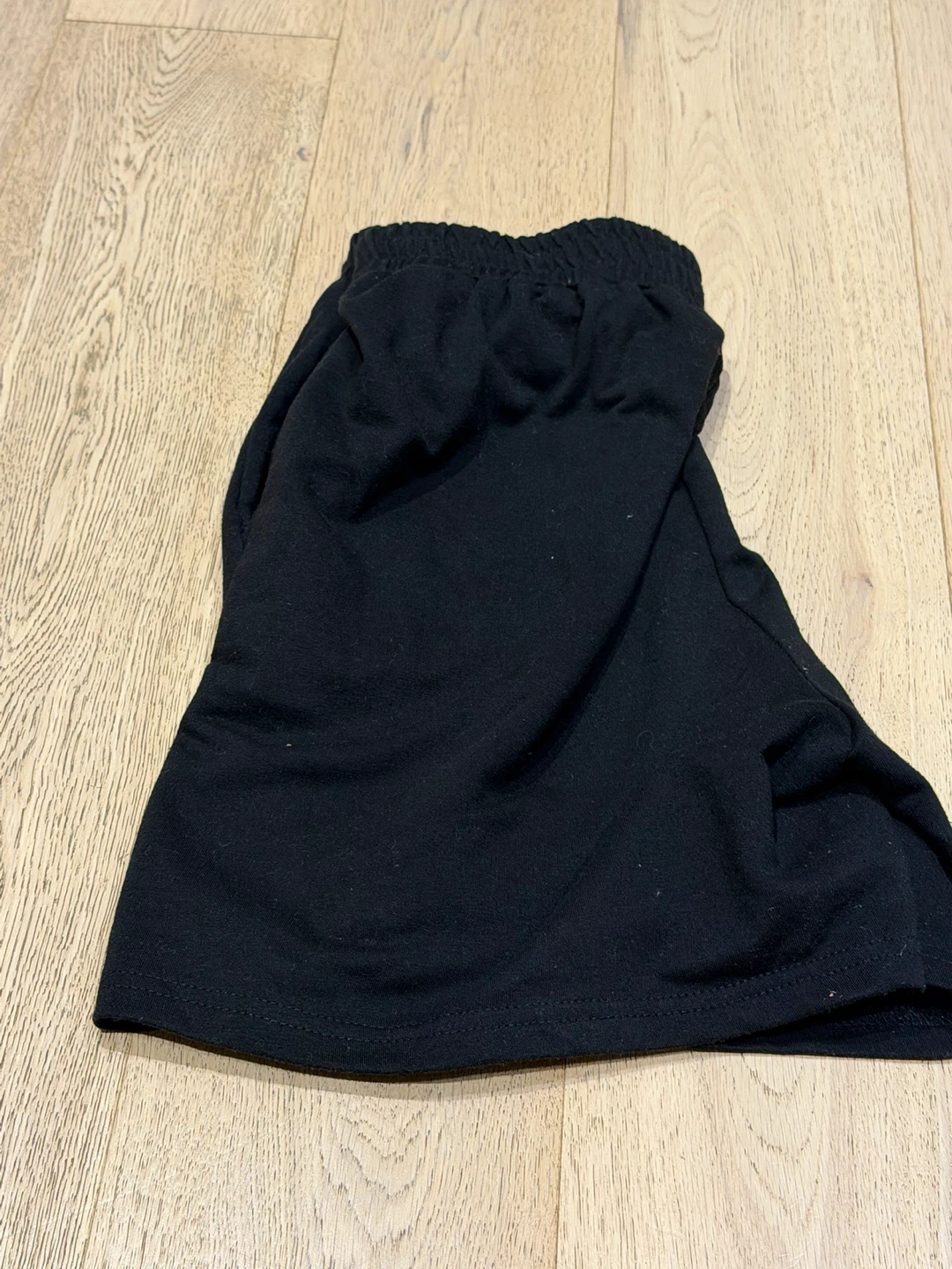 SHEIN x Hello Kitty Black Shorts - photo 2