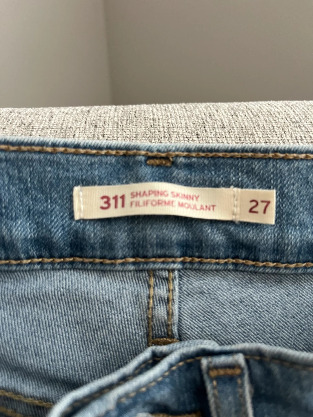 Levi's 311 Shaping Skinny Jeans Size 27 - photo 2