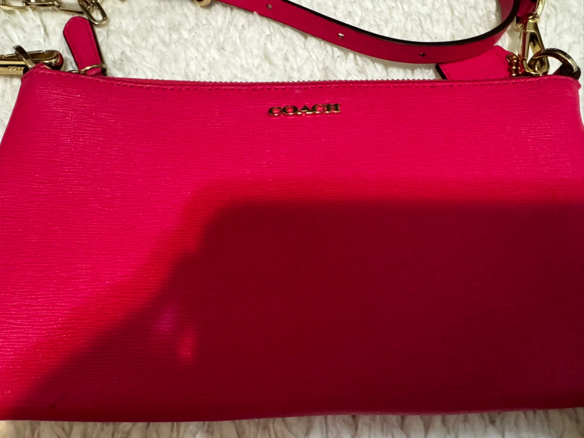 Coach Hot Pink Crossbody Clutch - photo 3