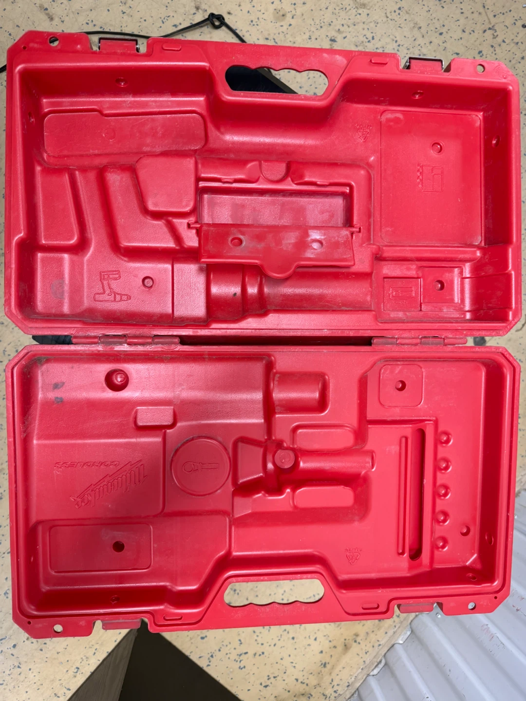 Milwaukee Cordless Tool Carrying Case - photo 2