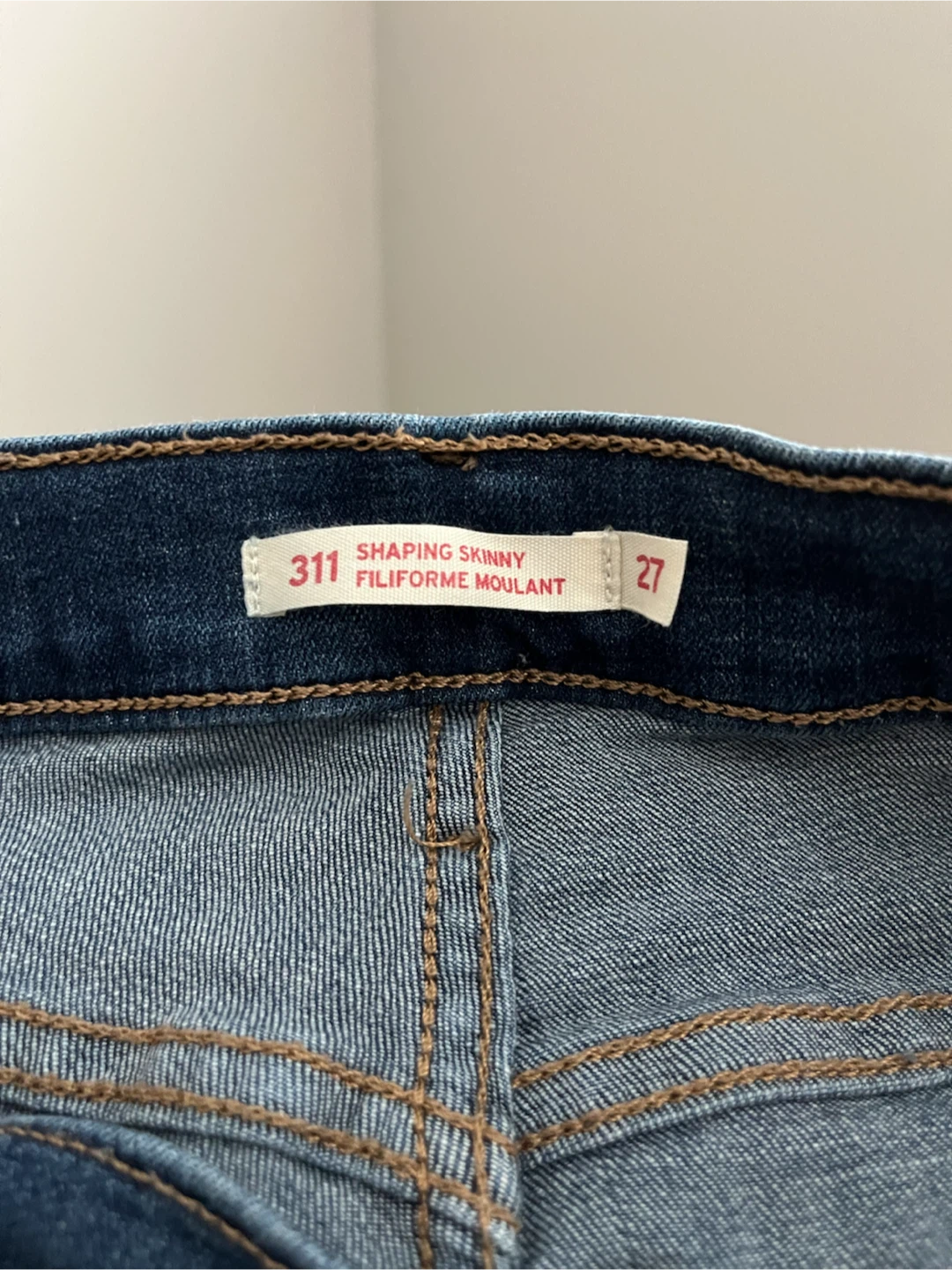 Levi's 311 Shaping Skinny Jeans Size 27 - photo 2