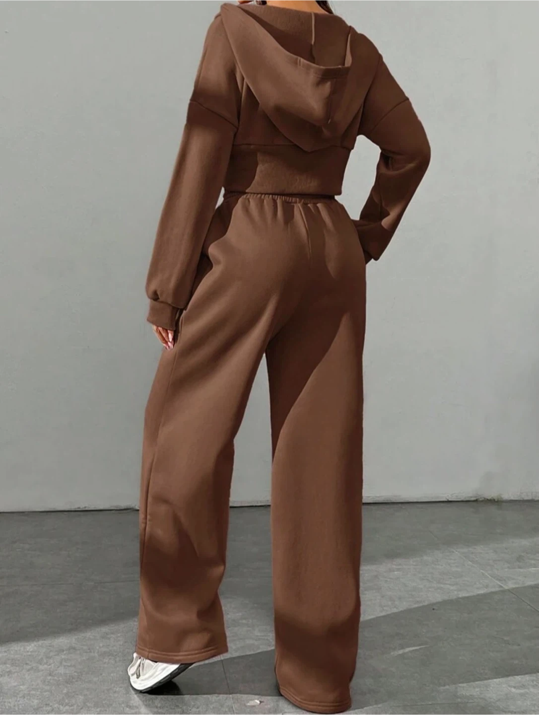 Brown Zip-Up Cropped Hoodie and Sweatpants Set - photo 3
