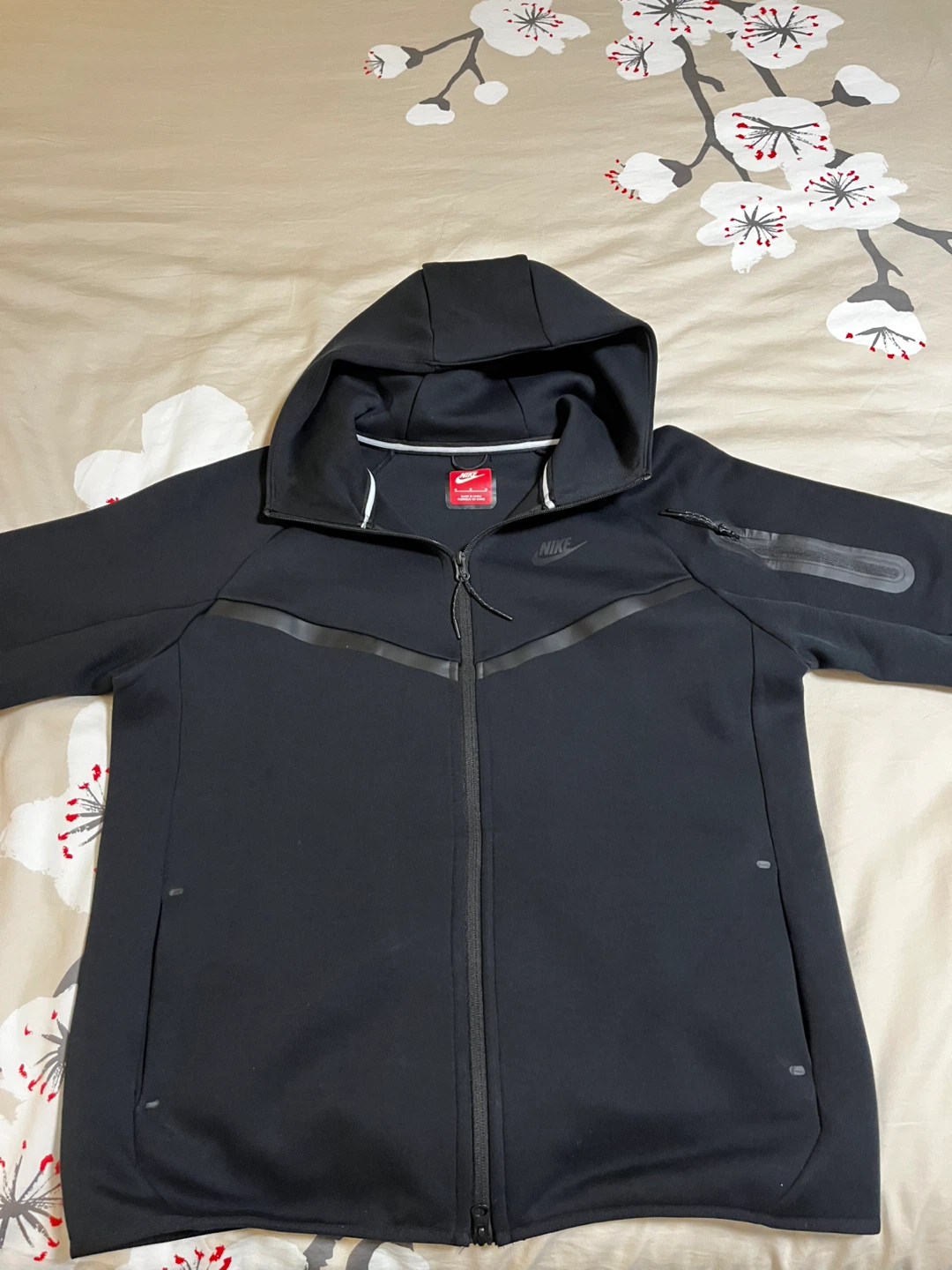 Nike Tech - Black - Size Medium - photo 2