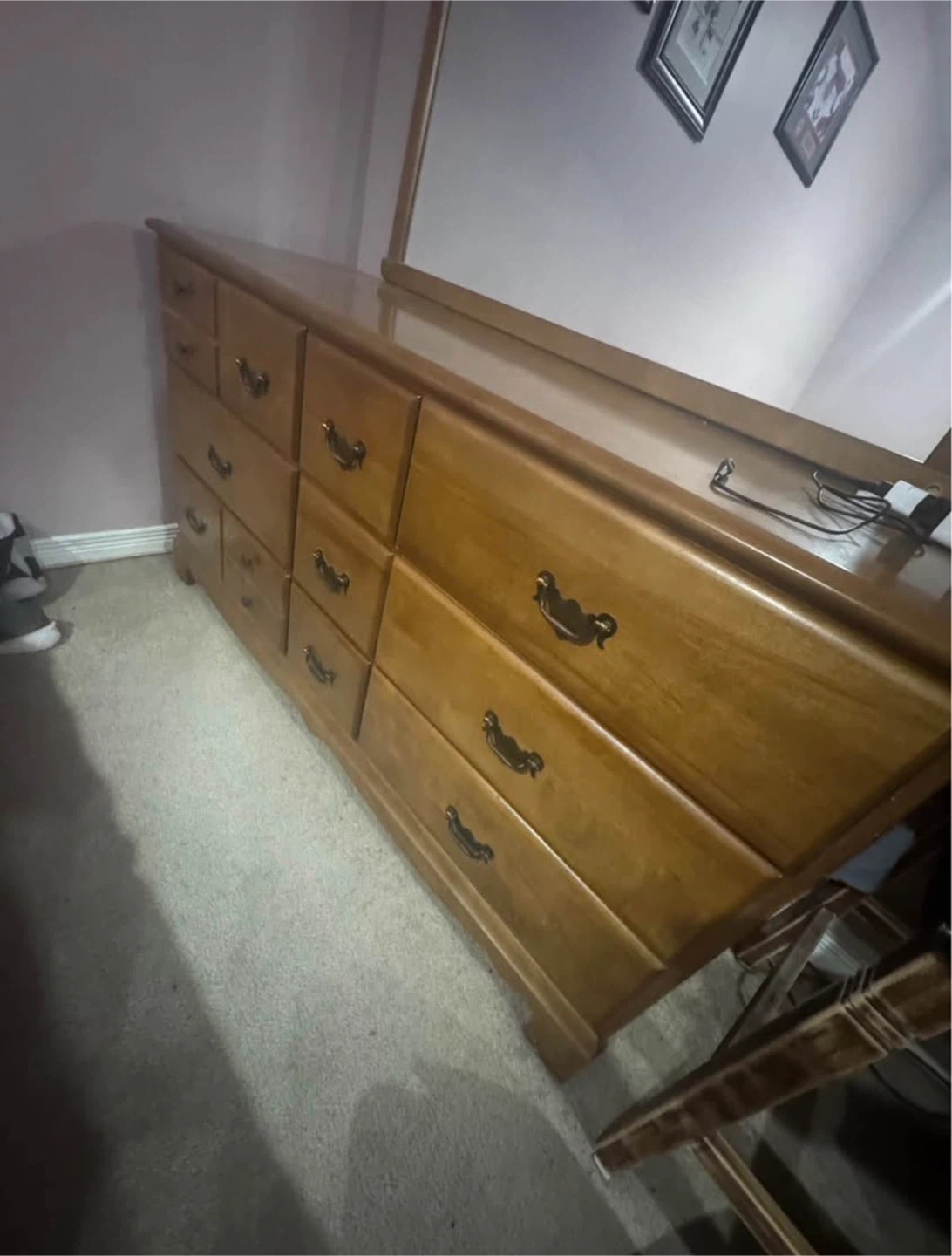 Bedroom dresser and mirror - photo 3