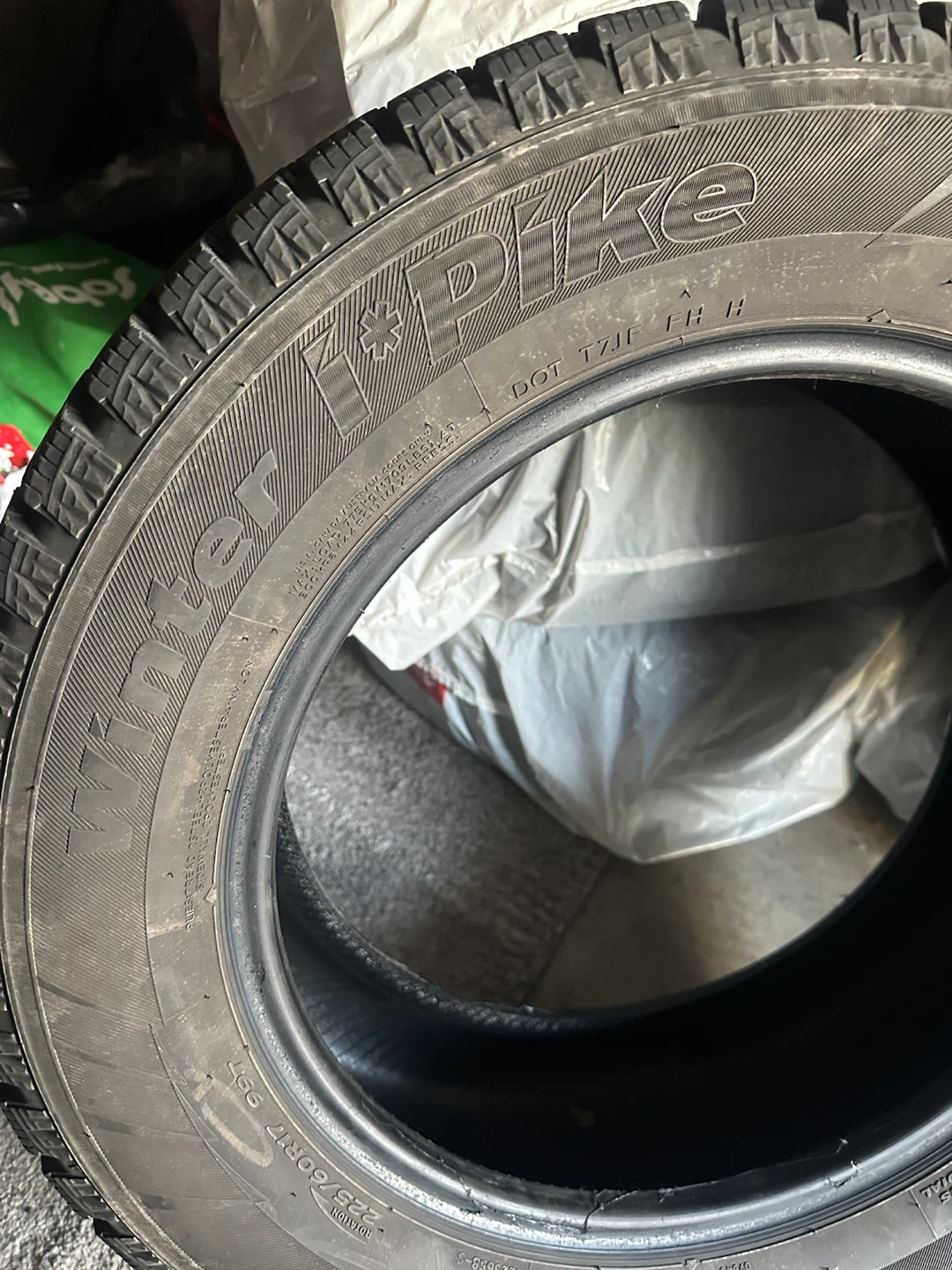 Hankook Winter i*Pike Tires 225/60R17 - photo 5