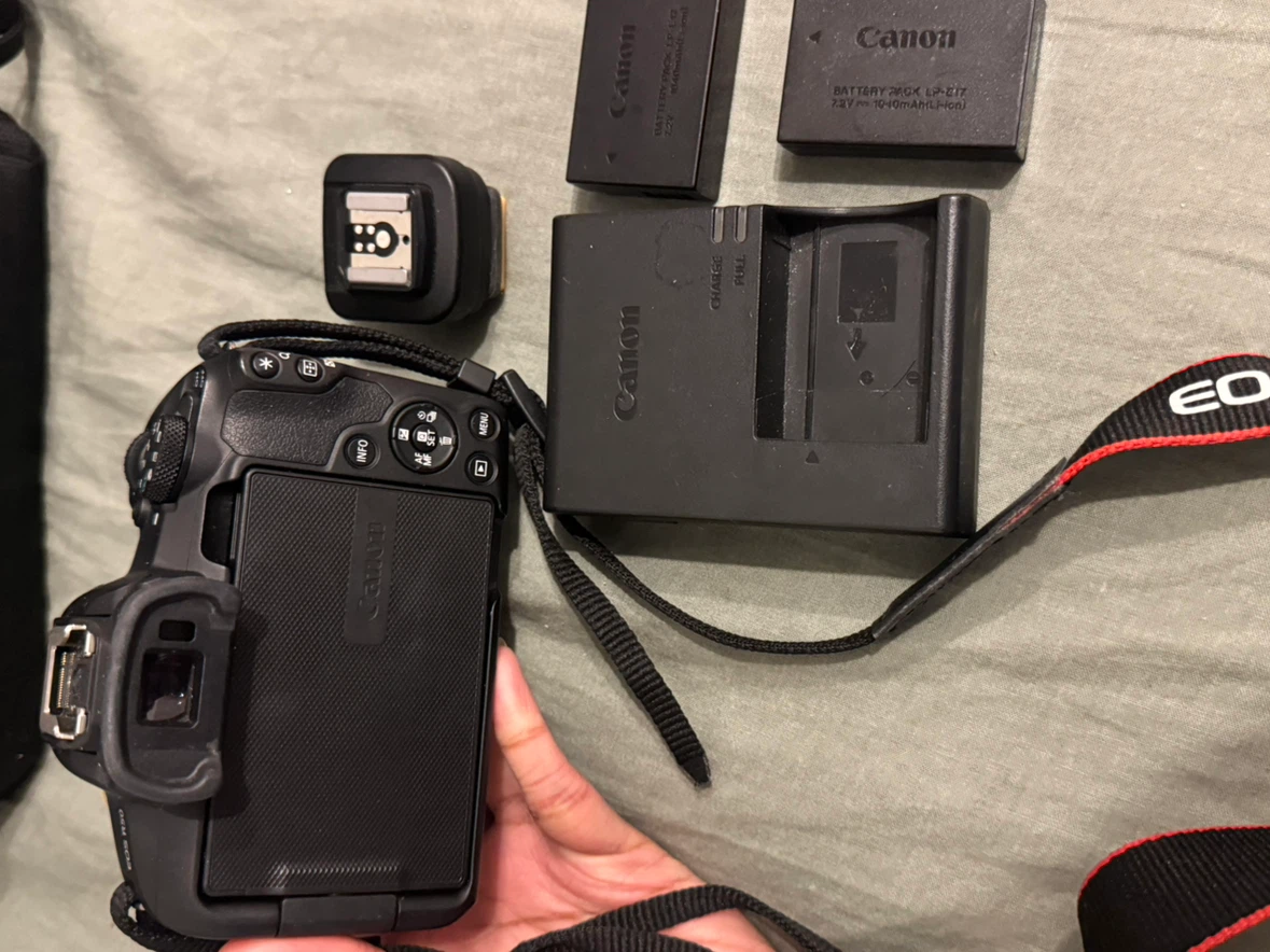 Canon EOS R50 Camera with 18-45mm Lens - photo 2