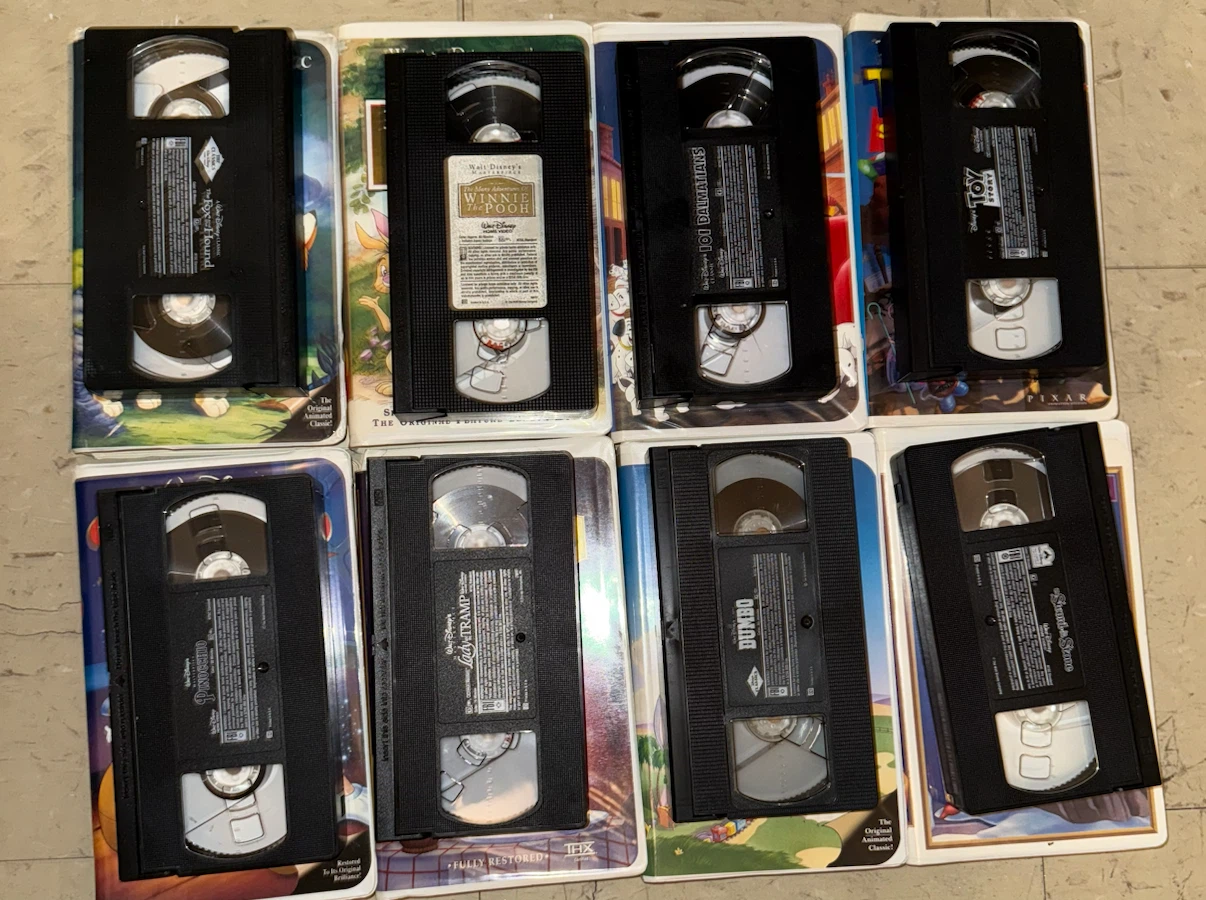 Set of 8 Classic Walt Disney VHS Tapes - photo 3